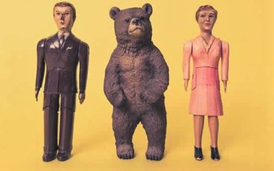 gratisography-bear-man-woman-toy-model-thumbnail